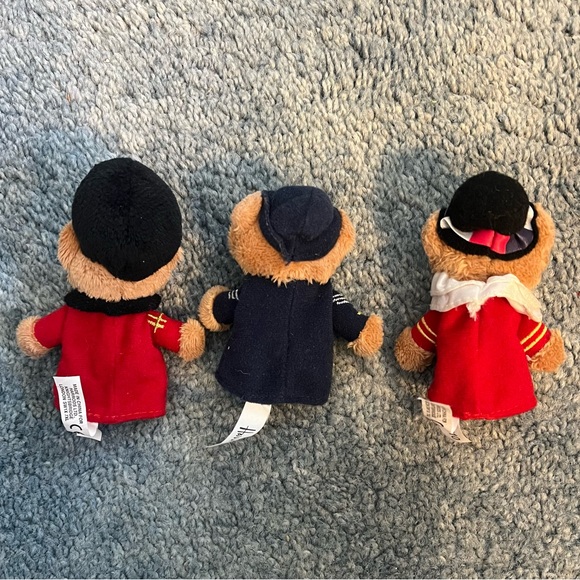 Harrod’s Bears Day Out finger puppet plush bus with 3 bears. 2007 - Picture 9 of 16